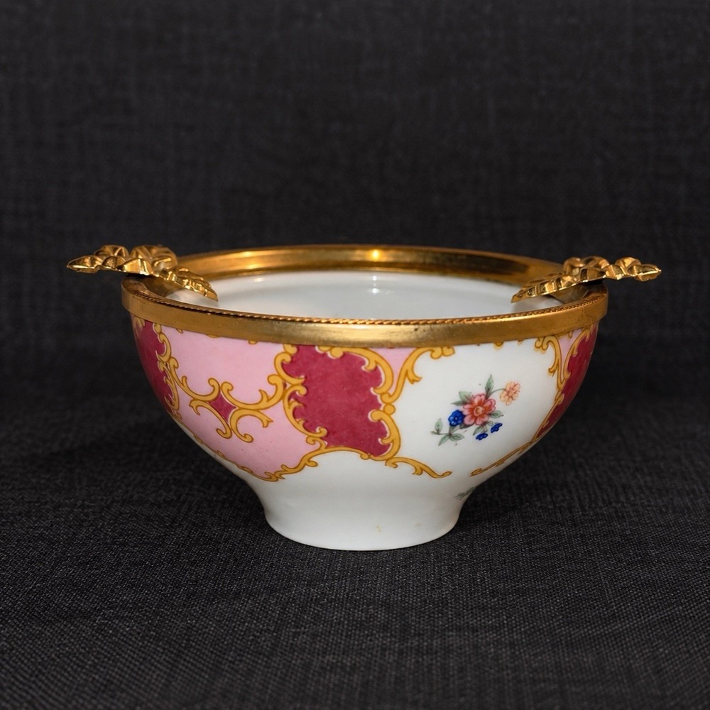 Vintage Copie de Limoges Porcelain Bowl Pink Floral Gilt Gold Leaf Rim Ornate